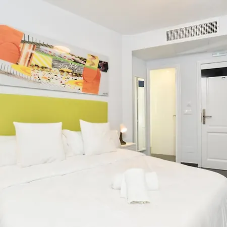 Kuve Hotel