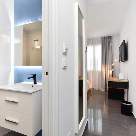 Hotel Kuve