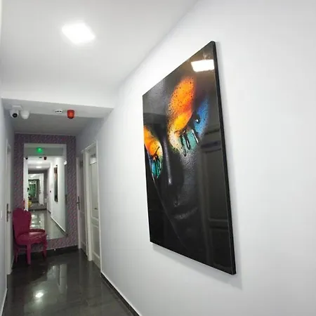Hotel Kuve *
